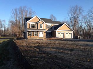 522 Russell Rd, Slingerlands, NY 12159