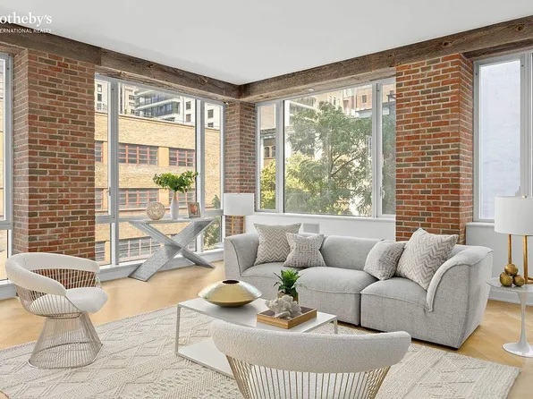 330 Spring St APT 4A, New York, NY 10013
