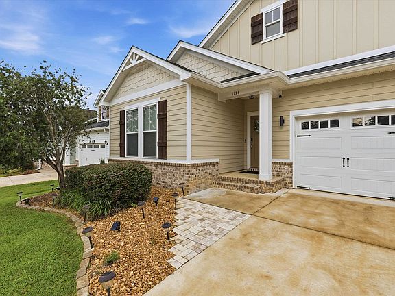 3rd image of 1134 Willow Crossing Dr