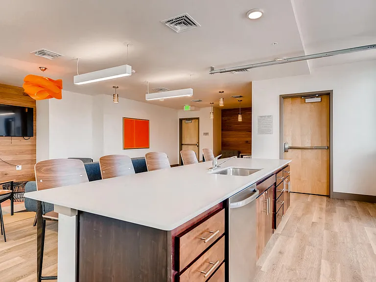 Broadway Lofts | Englewood, CO Apartments
