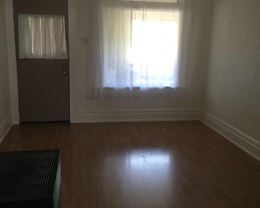 Front living/main main room