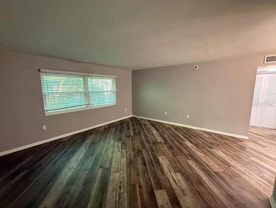 1 bed, 1.0 bath, 679 sqft, $1,295 — Photo 2