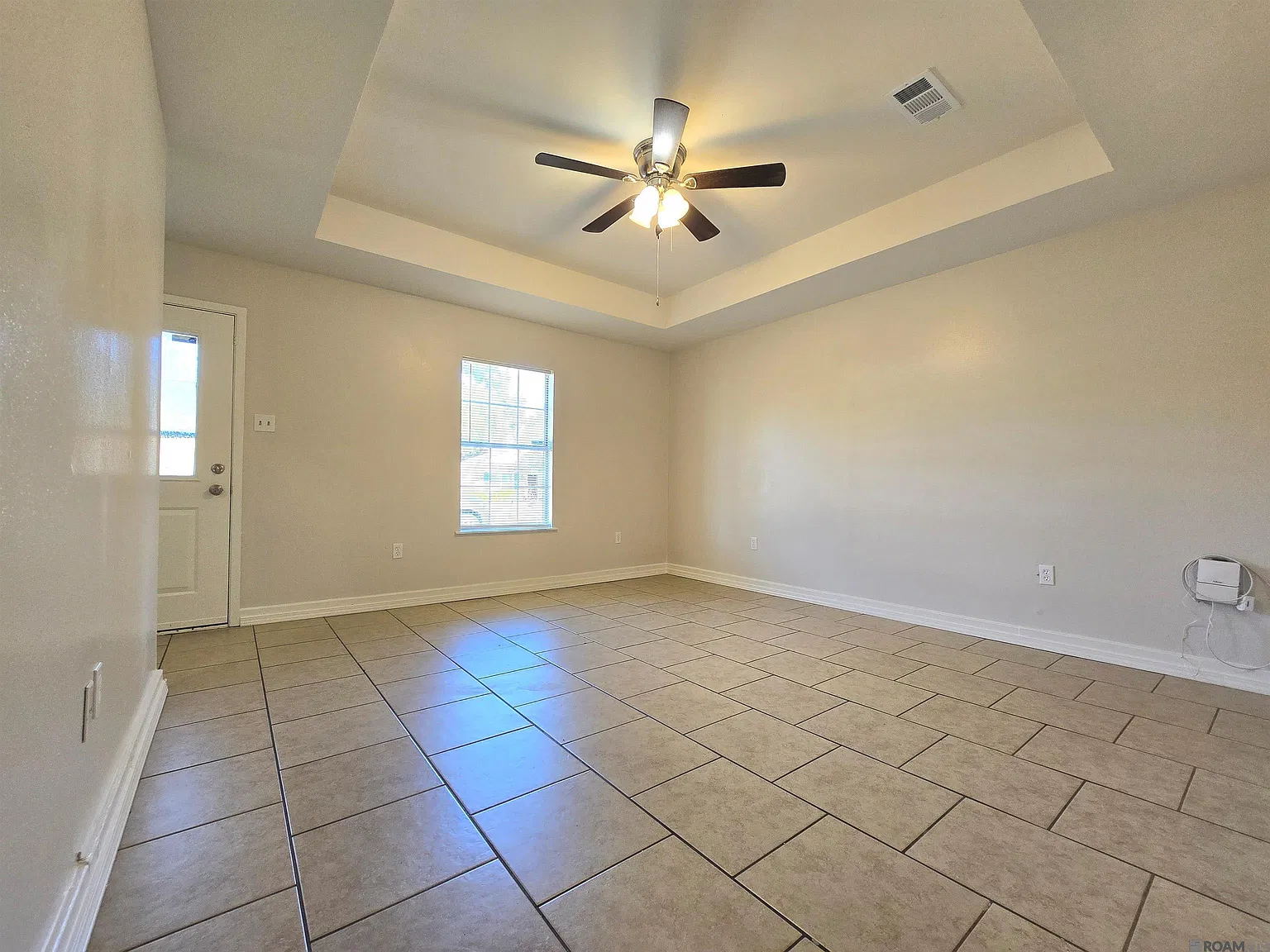 3 bed, 1096 sqft, $1,500 — Photo 3
