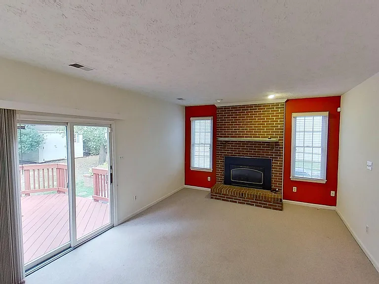 5911 Herring Ct — Photo 9