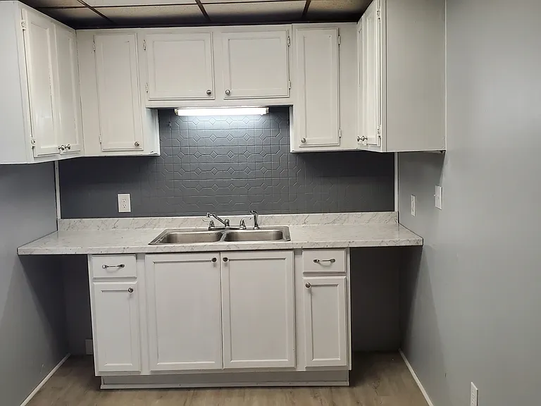 43 Delaware St — Photo 2