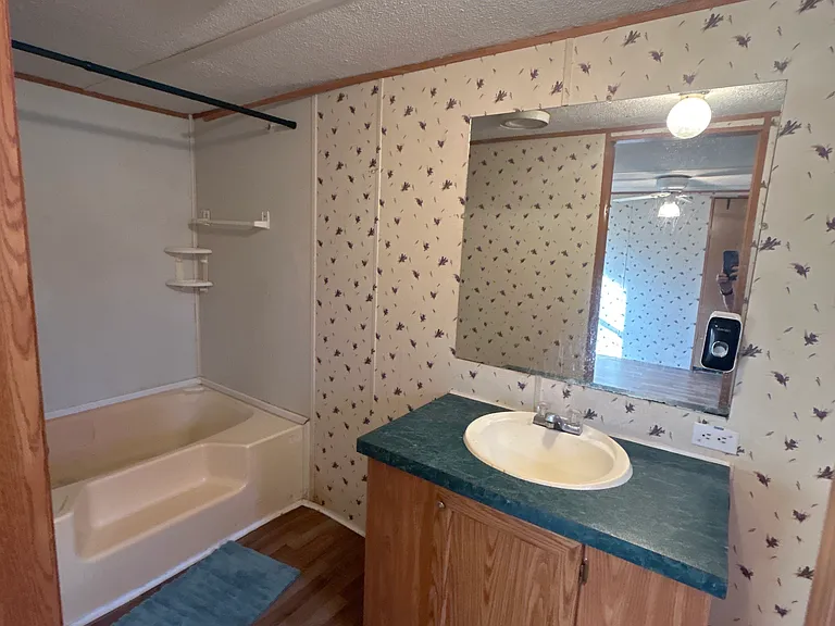 1834 Hylander Dr — Photo 11