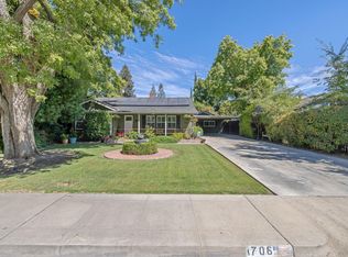 1706 W Myrtle Avenue, Visalia, CA 93277