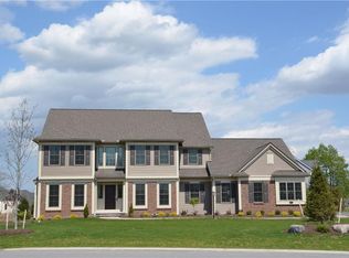 82 Coventry Rdg, Pittsford, NY 14534