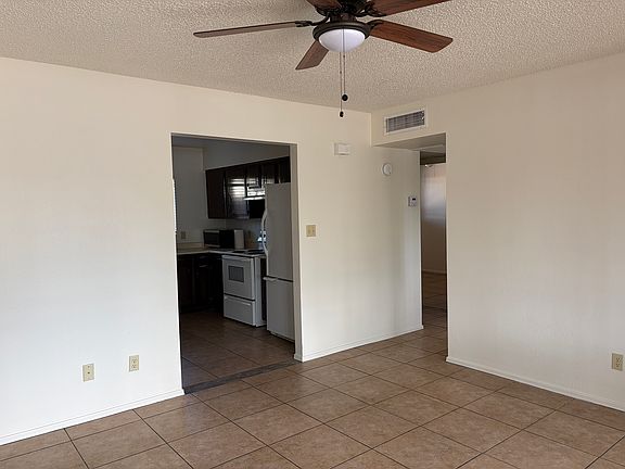 5th image of 2522 E Amelia Ave #2522
