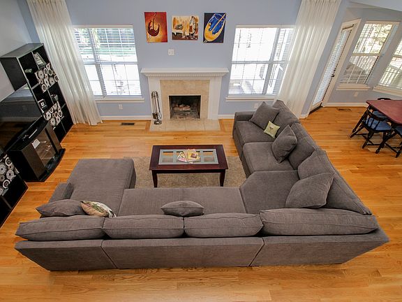5th image of 6216 Garamond Ct
