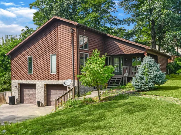 618 Eclipse Dr, Morgantown, WV 26508