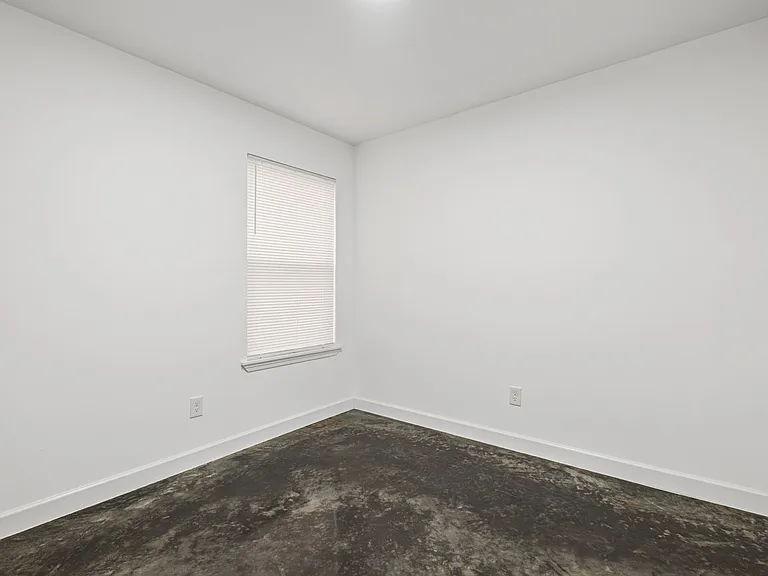3187 Millwood Rd — Photo 11