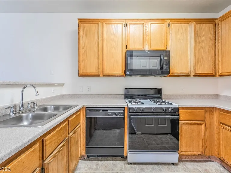 4730 E Craig Rd #1034 — Photo 8