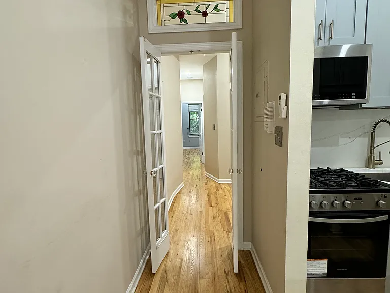 157 14th St #1R — Photo 17