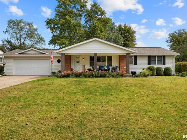 700 S West St, Tremont, IL 61568