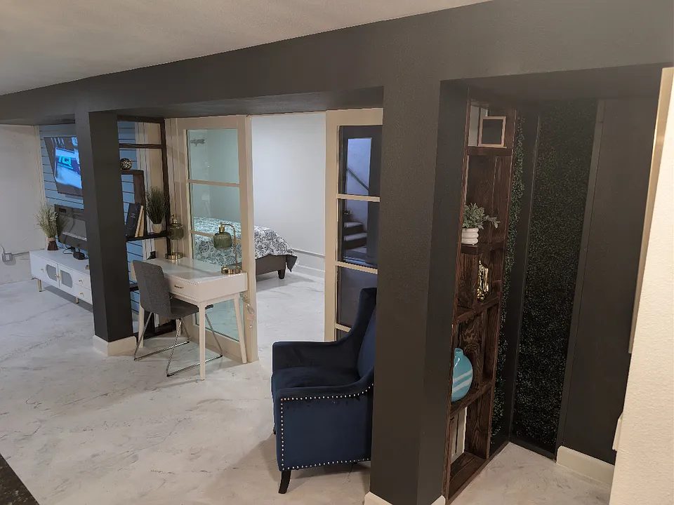 835 E Platte Ave #1