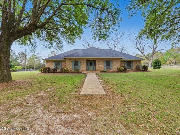 5146 Barton Agricola Rd, Lucedale, MS 39452