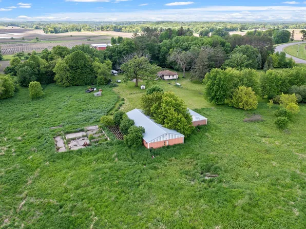 1138 401st Ave NW, Stanchfield, MN 55080