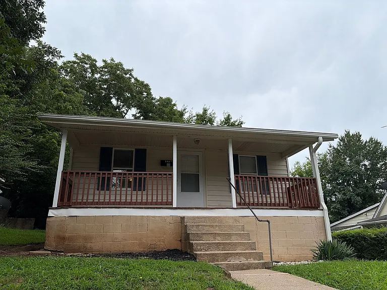 348 Dixie Broadway — Photo 10
