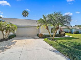 1611 Fairway Oaks Dr, Palmetto, FL 34221