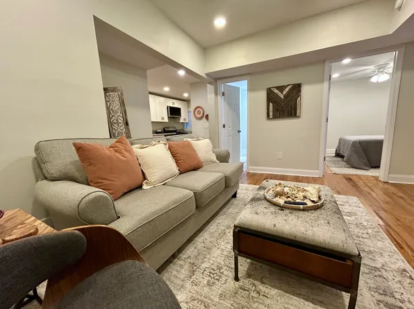 64 South St #1, Charleston, SC 29403
