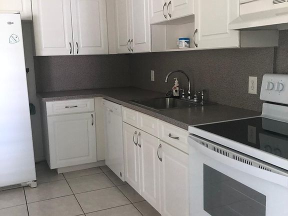 5th image of 122 Van Allen Ave NW