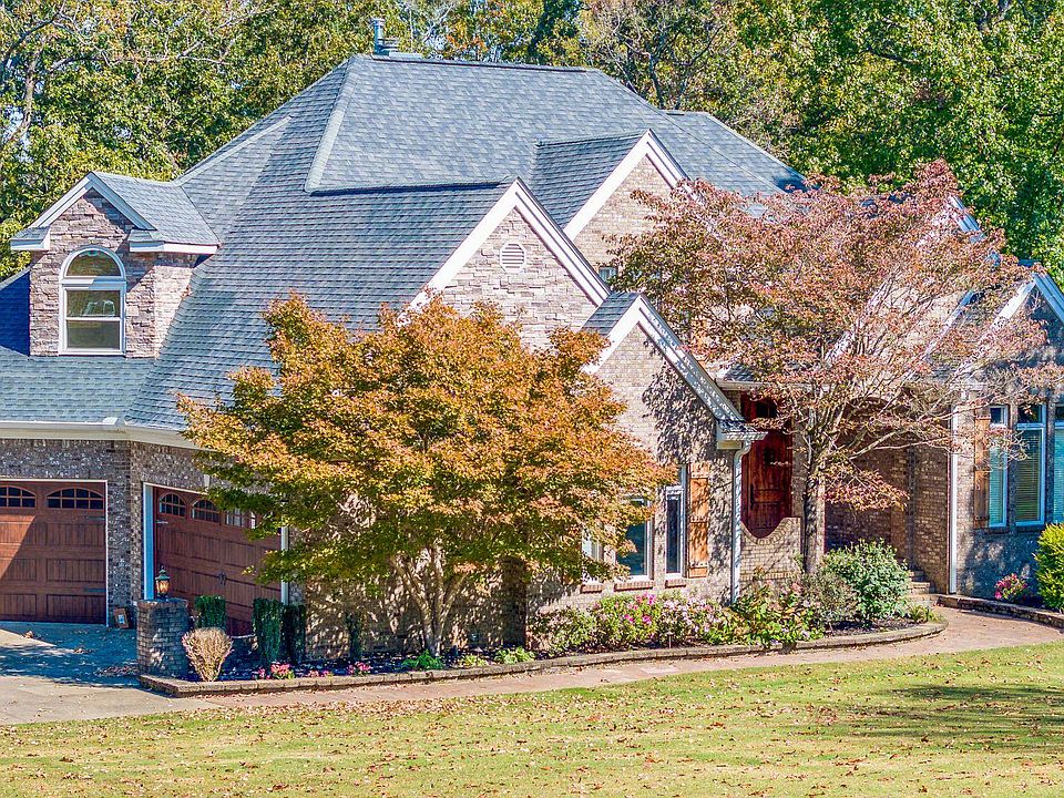 1st image of 105 E Meadow Hill Dr