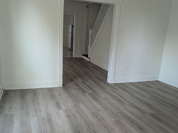 5th image of 1174 Railroad St
