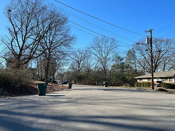 3rd image of 7739 Basswood Dr