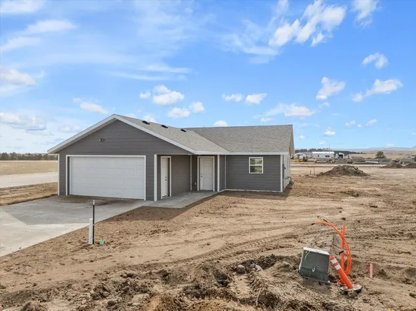 10899 Eagle Ct, Belle Fourche, SD 57717