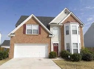 3266 Shady Valley Ln, Loganville, GA 30052