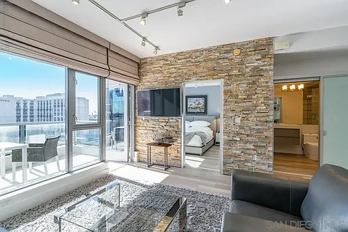 575 6th Ave #707 Photo 1