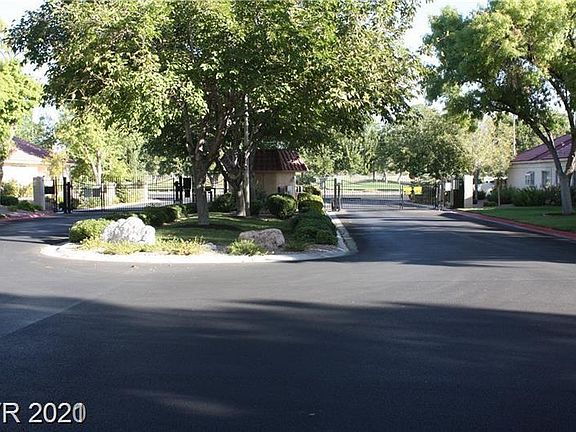 5th image of 703 Sea Pines Ln