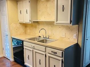 5165 Middlecoff Rd, Corpus Christi, TX 78413