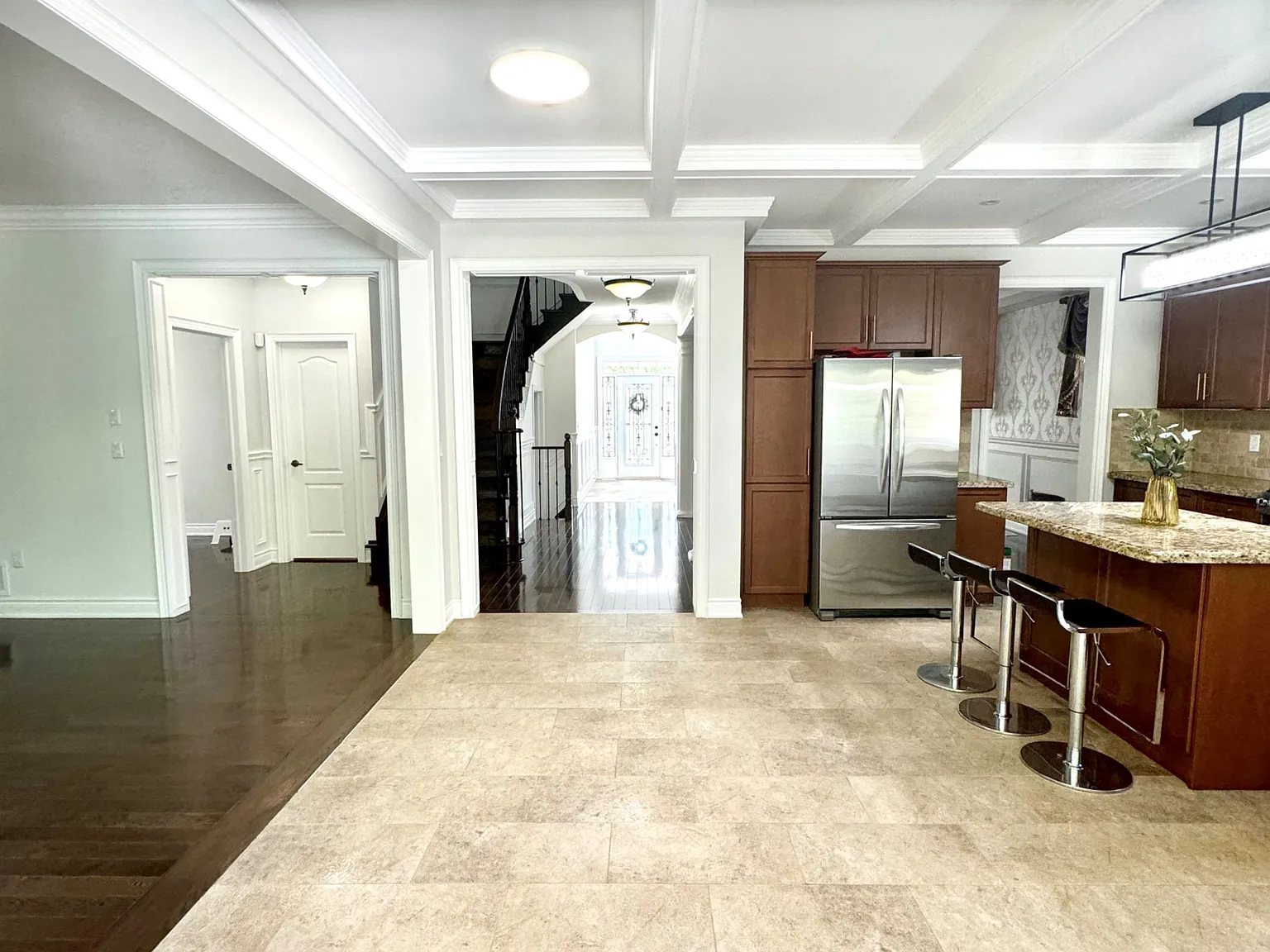 6 bed, $5,800 — Photo 3