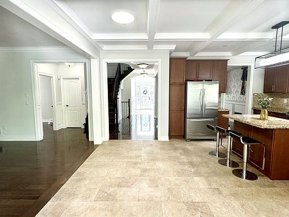 3rd image of 67 Cappella Dr