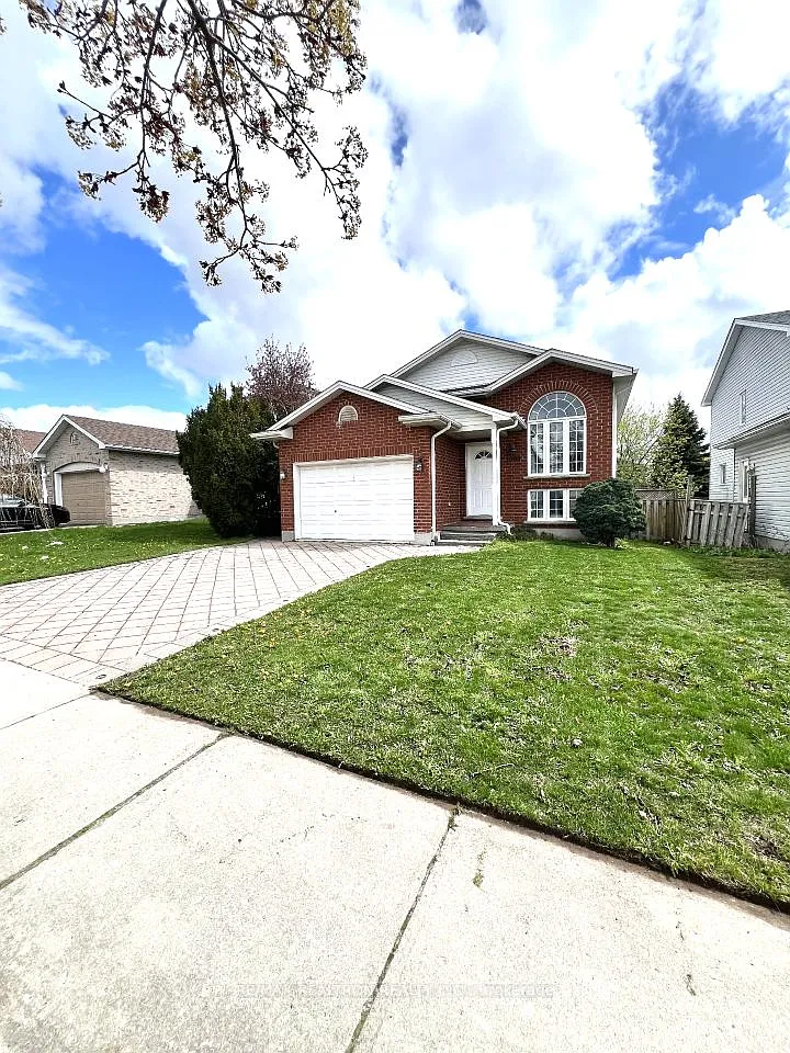 6 bed, $4,500 — Photo 1