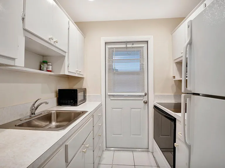 2650 W Golf Blvd #255 — Photo 7