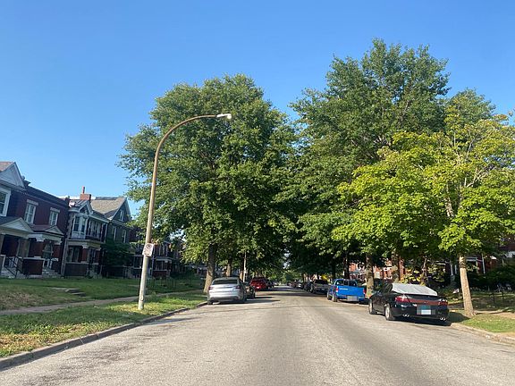 4th image of 4435 Holly Ave