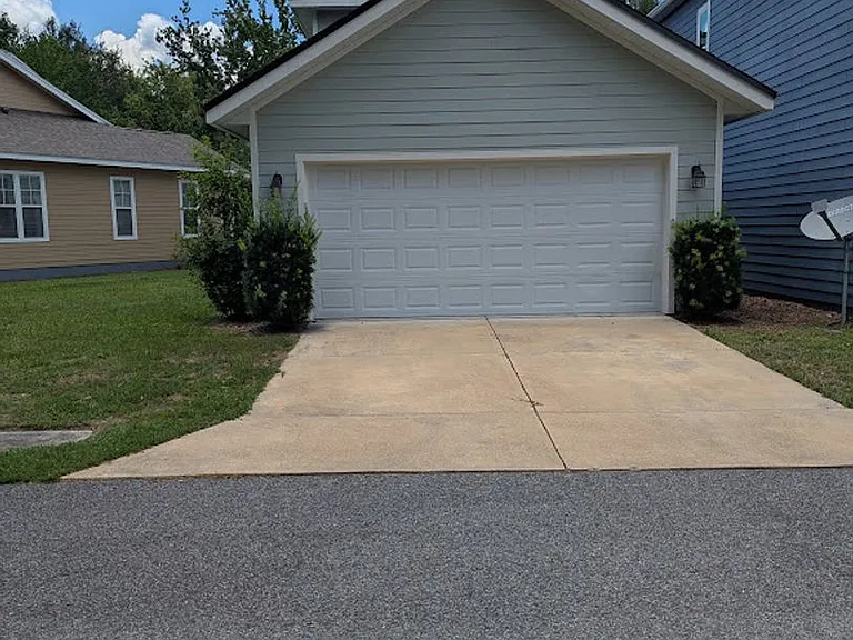 2365 NW 33rd Pl — Photo 32