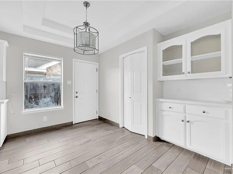 2111 W Western Dr #2 — Photo 6