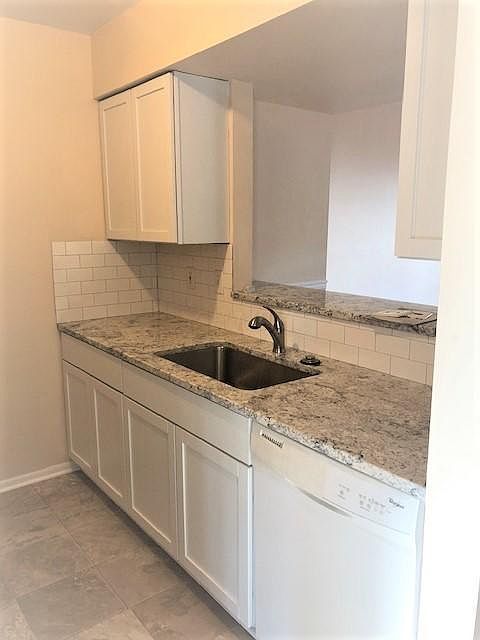 1st image of 184 Hawkins Ln #10F
