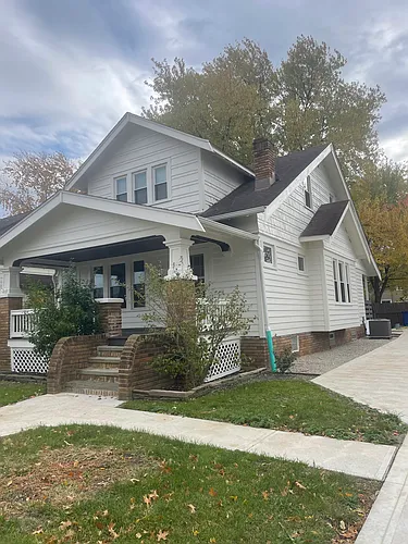 17015 Valleyview Ave Photo 1