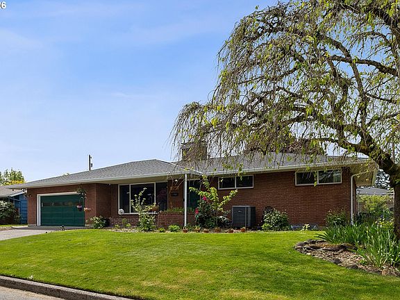 2nd image of 7567 Delaware Ln