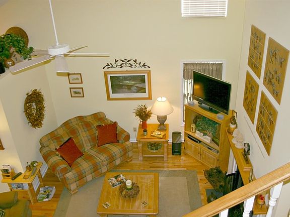 5th image of 19A Pinehurst Manor