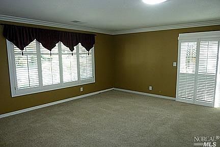 5th image of 2192 Madrone Dr