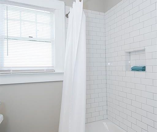 5th image of 2533 Bayard St