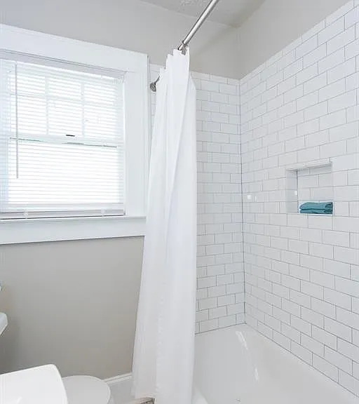 2533 Bayard St — Photo 5