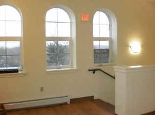 19 Hawthorne St APT 2, Laconia, NH 03246