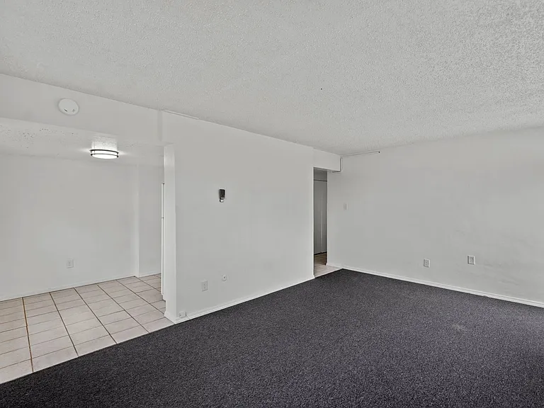 Penn Towers Apartments — Photo 22